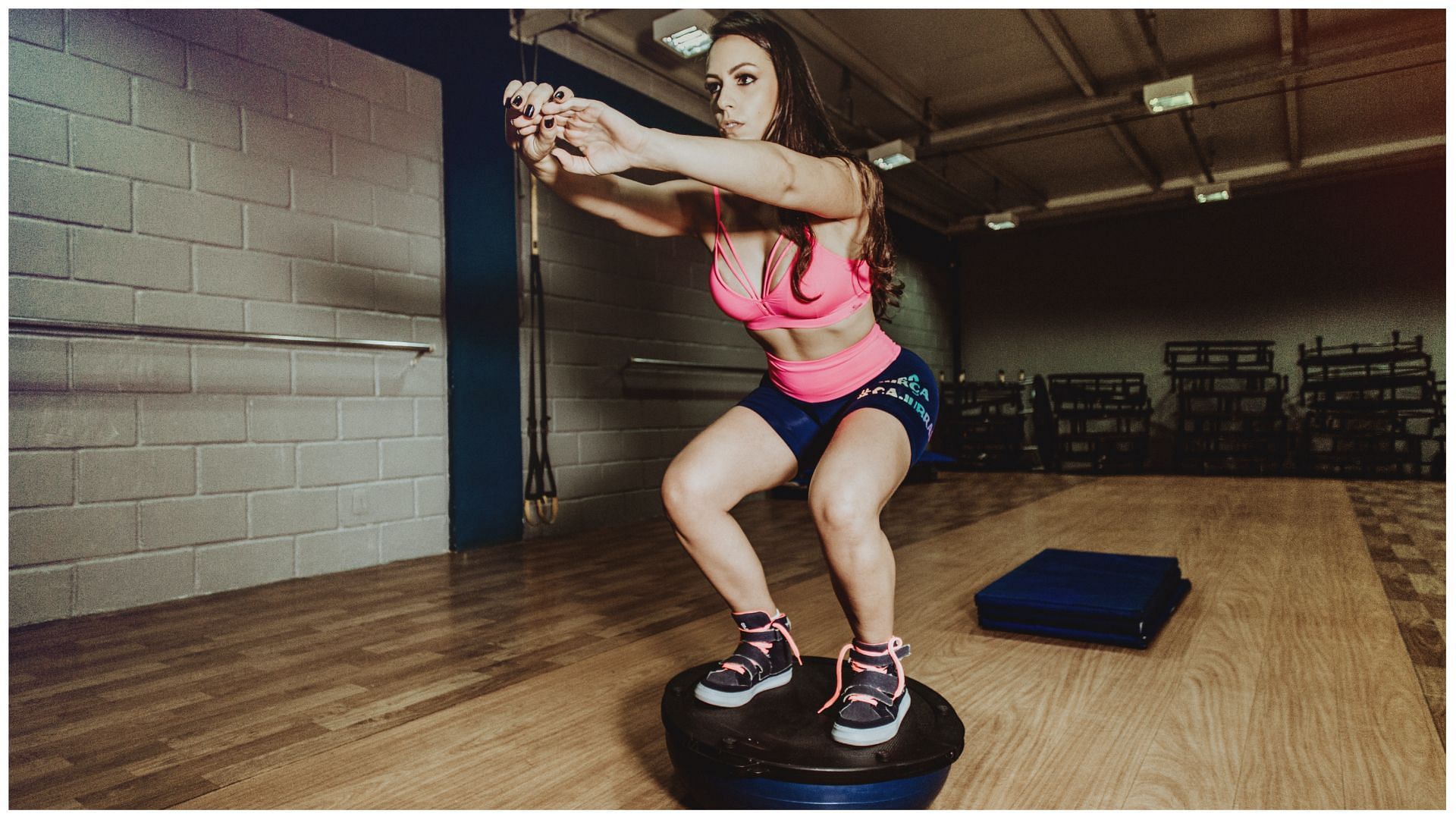 Level up your workout routine with this ball. (Image via Pexels/ Jonathan Borba)